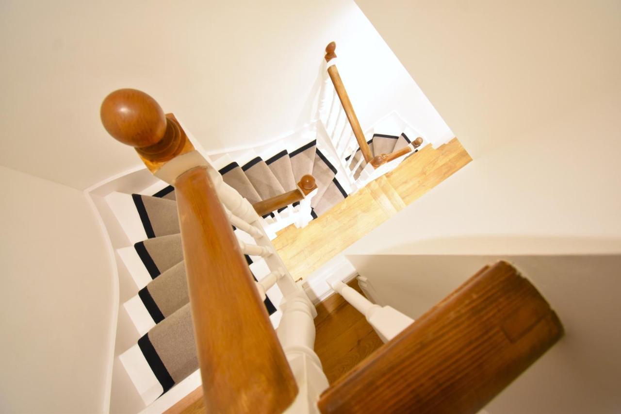 Stunning 3 Bed Apartment Londra Esterno foto