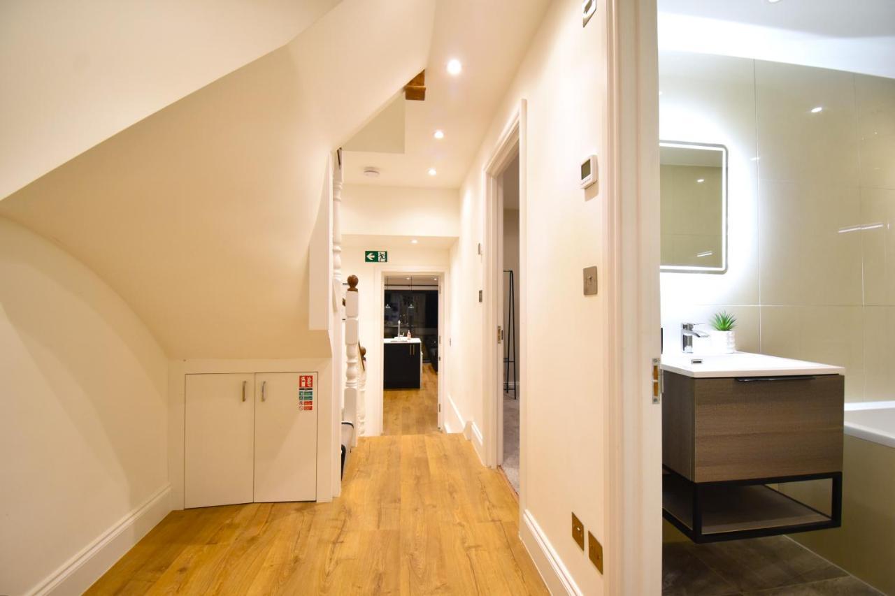 Stunning 3 Bed Apartment Londra Esterno foto