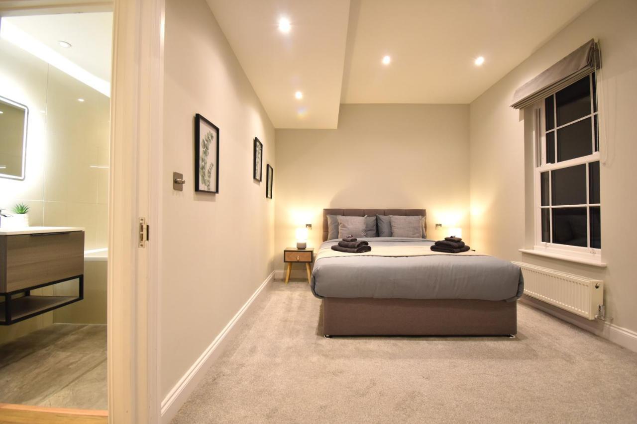 Stunning 3 Bed Apartment Londra Esterno foto